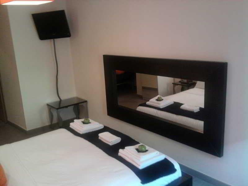 Hostal Oxum Madrid Kamer foto