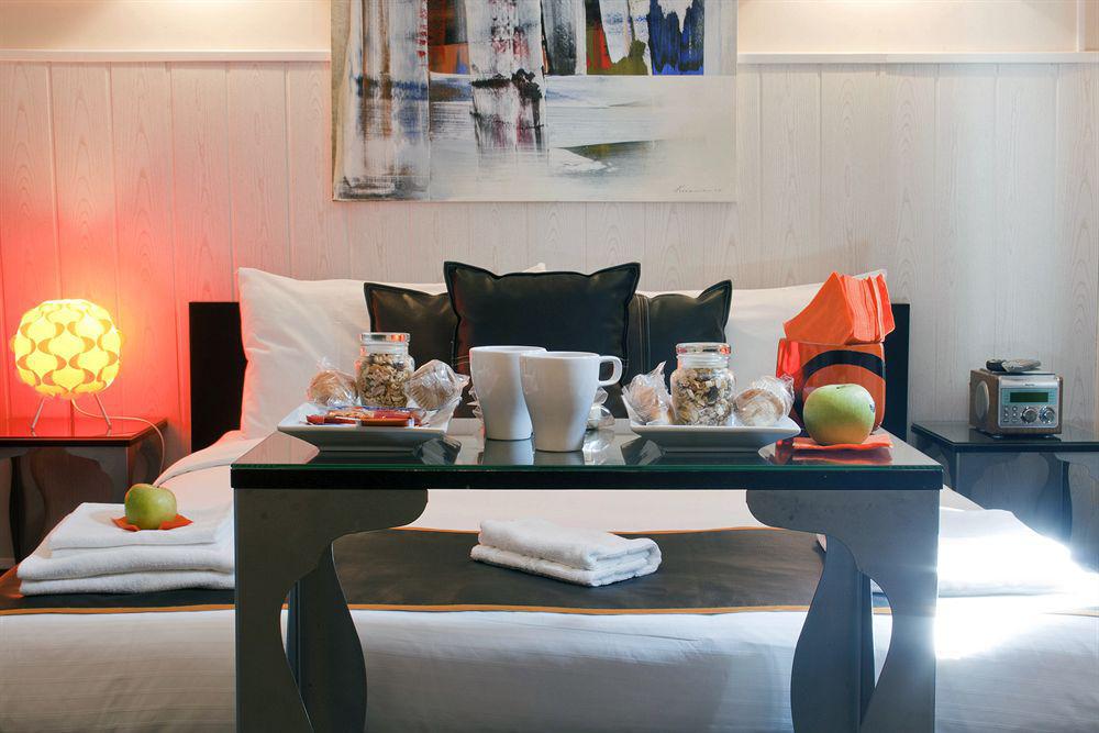 Hostal Oxum Madrid Kamer foto